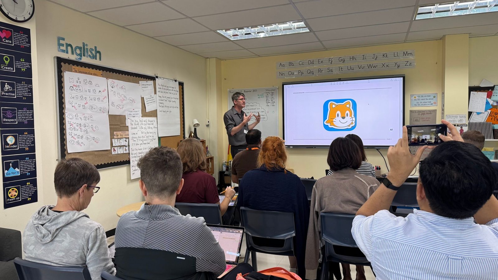 Storytelling Beyond the Library: Customising ScratchJr for Deep Personal Learning